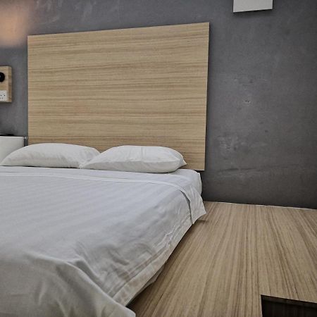 Dragon Door Hotel Sitiawan Dış mekan fotoğraf