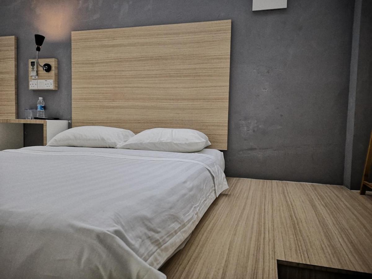 Dragon Door Hotel Sitiawan Dış mekan fotoğraf