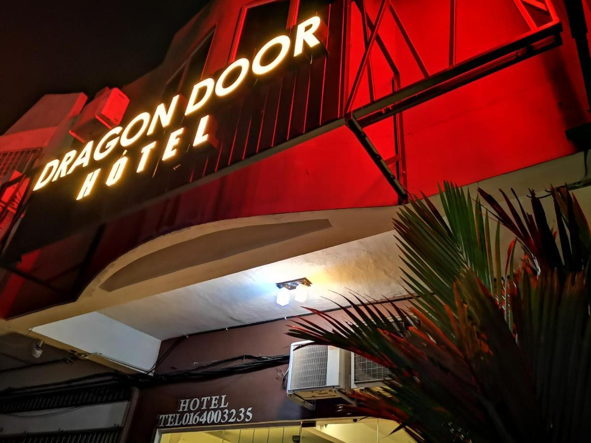 Dragon Door Hotel Sitiawan Dış mekan fotoğraf